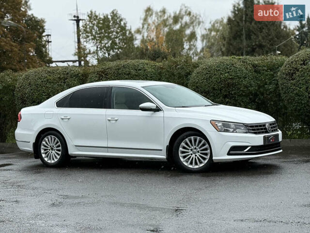 Белый Фольксваген Пассат, объемом двигателя 1.8 л и пробегом 233 тыс. км за 11900 $, фото 4 на Automoto.ua