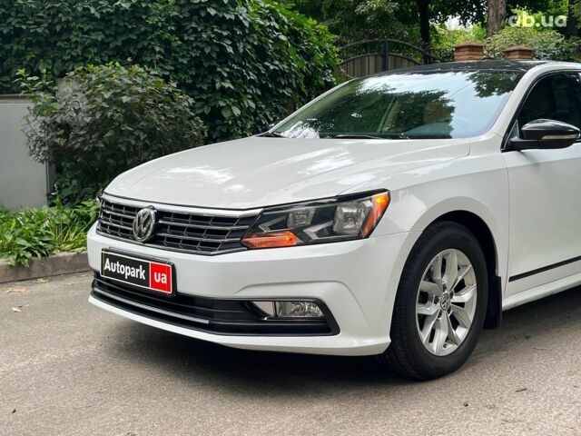 Білий Фольксваген Пассат, об'ємом двигуна 1.8 л та пробігом 162 тис. км за 12940 $, фото 2 на Automoto.ua