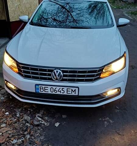 Белый Фольксваген Пассат, объемом двигателя 1.8 л и пробегом 148 тыс. км за 13300 $, фото 5 на Automoto.ua