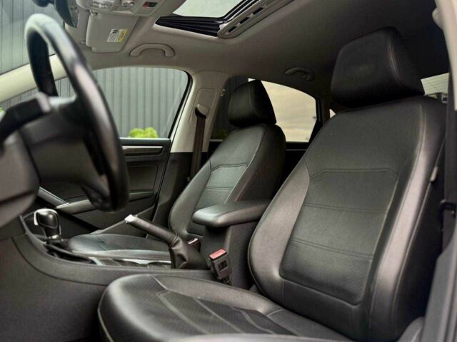 Білий Фольксваген Пассат, об'ємом двигуна 1.8 л та пробігом 107 тис. км за 13400 $, фото 11 на Automoto.ua