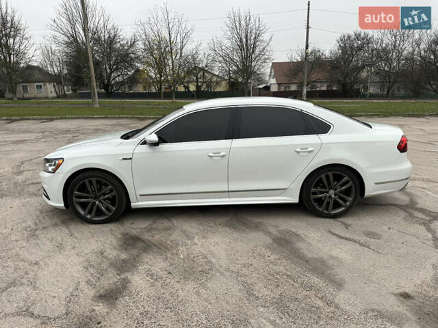 Белый Фольксваген Пассат, объемом двигателя 1.8 л и пробегом 193 тыс. км за 11500 $, фото 16 на Automoto.ua