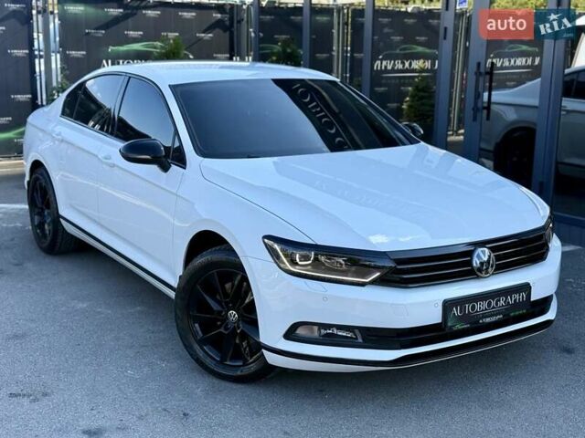 Білий Фольксваген Пассат, об'ємом двигуна 1.97 л та пробігом 174 тис. км за 21500 $, фото 14 на Automoto.ua