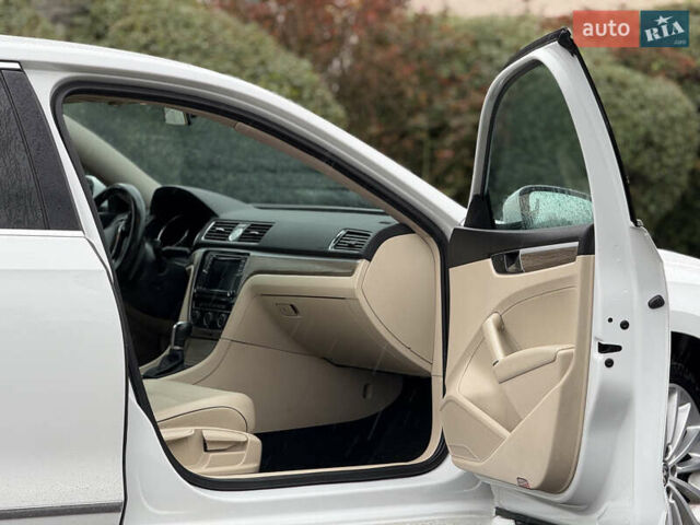 Белый Фольксваген Пассат, объемом двигателя 1.8 л и пробегом 233 тыс. км за 11900 $, фото 32 на Automoto.ua