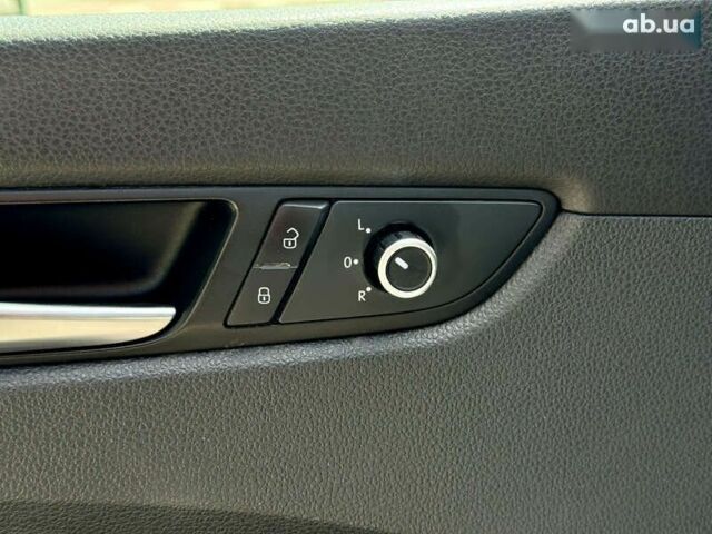 Белый Фольксваген Пассат, объемом двигателя 2 л и пробегом 125 тыс. км за 9500 $, фото 14 на Automoto.ua