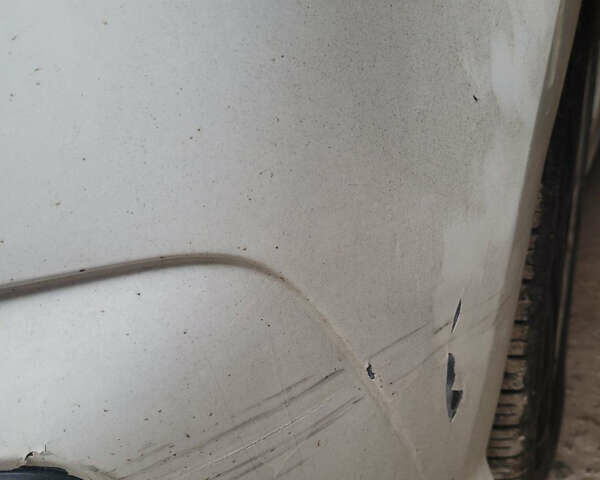 Белый Фольксваген Пассат, объемом двигателя 1.8 л и пробегом 87 тыс. км за 13000 $, фото 9 на Automoto.ua