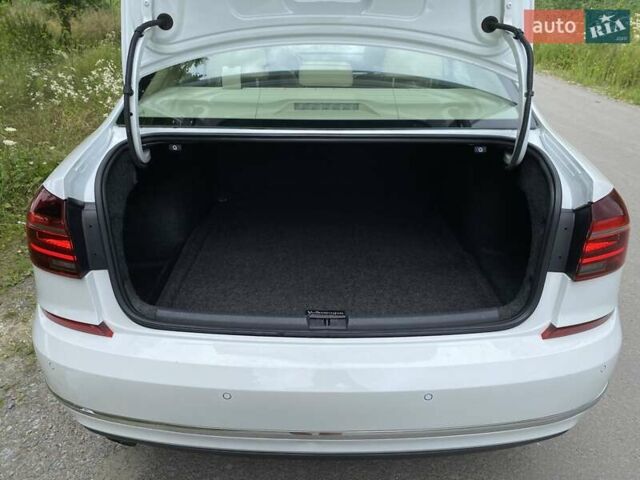 Білий Фольксваген Пассат, об'ємом двигуна 1.8 л та пробігом 118 тис. км за 15700 $, фото 13 на Automoto.ua