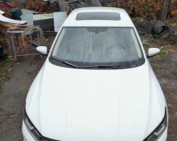 Білий Фольксваген Пассат, об'ємом двигуна 1.8 л та пробігом 101 тис. км за 13500 $, фото 38 на Automoto.ua