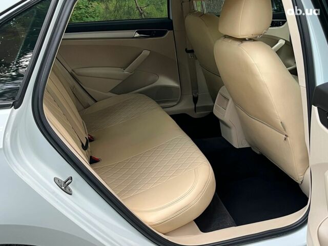 Білий Фольксваген Пассат, об'ємом двигуна 1.8 л та пробігом 162 тис. км за 12940 $, фото 24 на Automoto.ua