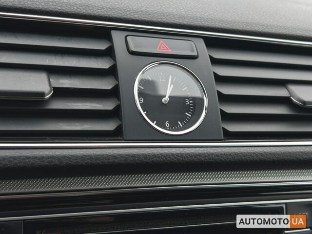 Белый Фольксваген Пассат, объемом двигателя 1.8 л и пробегом 118 тыс. км за 13700 $, фото 18 на Automoto.ua