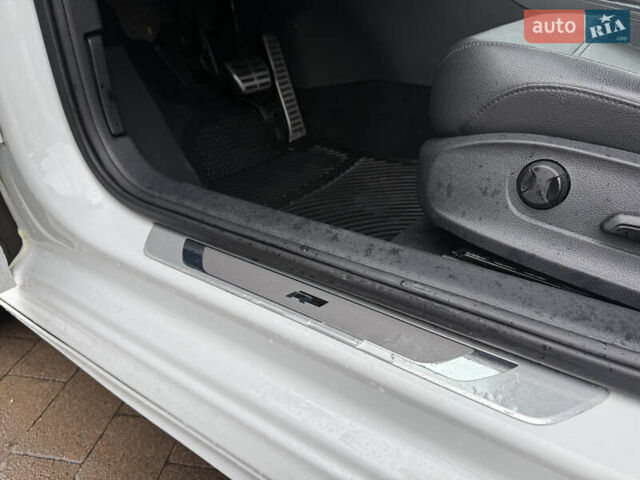 Белый Фольксваген Пассат, объемом двигателя 1.8 л и пробегом 147 тыс. км за 12399 $, фото 35 на Automoto.ua