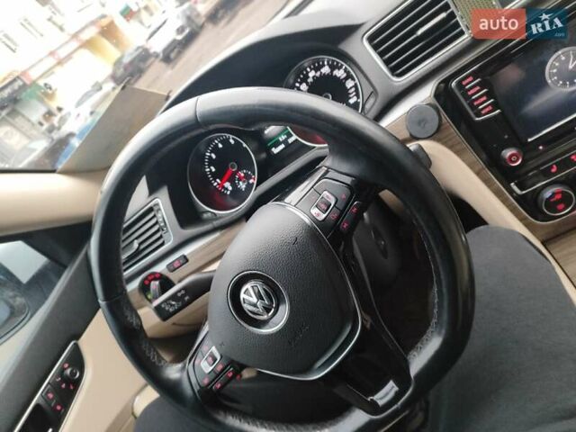 Белый Фольксваген Пассат, объемом двигателя 1.8 л и пробегом 182 тыс. км за 13500 $, фото 11 на Automoto.ua