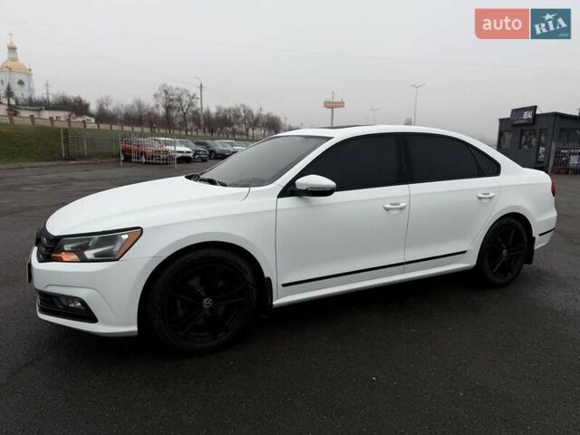 Белый Фольксваген Пассат, объемом двигателя 1.8 л и пробегом 163 тыс. км за 14700 $, фото 11 на Automoto.ua