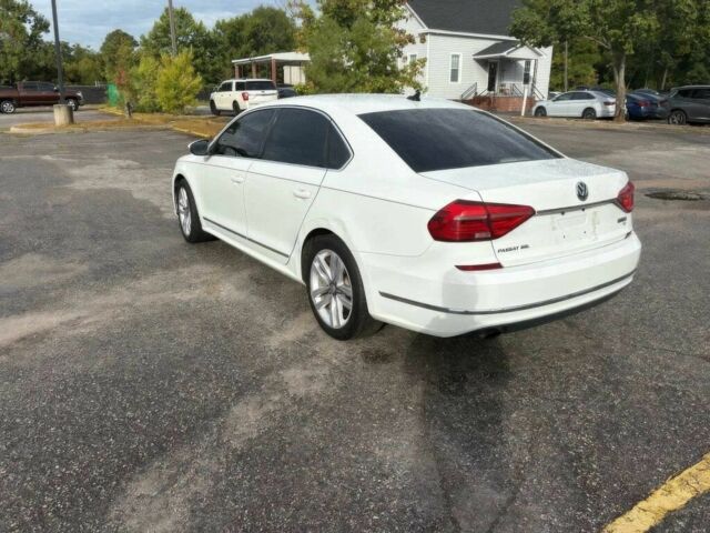 Білий Фольксваген Пассат, об'ємом двигуна 1.8 л та пробігом 77 тис. км за 2600 $, фото 4 на Automoto.ua