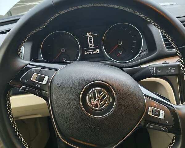 Білий Фольксваген Пассат, об'ємом двигуна 1.8 л та пробігом 155 тис. км за 15000 $, фото 12 на Automoto.ua