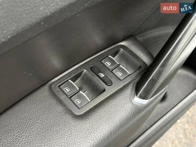 Белый Фольксваген Пассат, объемом двигателя 1.8 л и пробегом 163 тыс. км за 14700 $, фото 37 на Automoto.ua