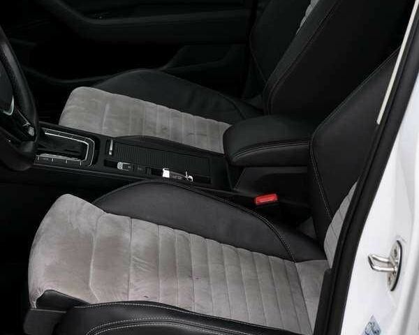 Белый Фольксваген Пассат, объемом двигателя 1.8 л и пробегом 200 тыс. км за 9800 $, фото 8 на Automoto.ua