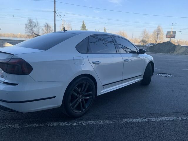 Белый Фольксваген Пассат, объемом двигателя 1.8 л и пробегом 140 тыс. км за 12700 $, фото 1 на Automoto.ua