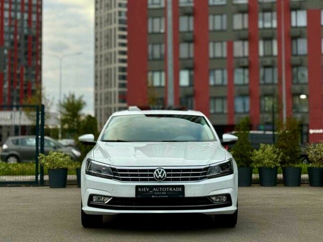 Білий Фольксваген Пассат, об'ємом двигуна 1.8 л та пробігом 107 тис. км за 13400 $, фото 1 на Automoto.ua