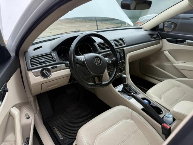 Белый Фольксваген Пассат, объемом двигателя 1.8 л и пробегом 95 тыс. км за 7200 $, фото 7 на Automoto.ua