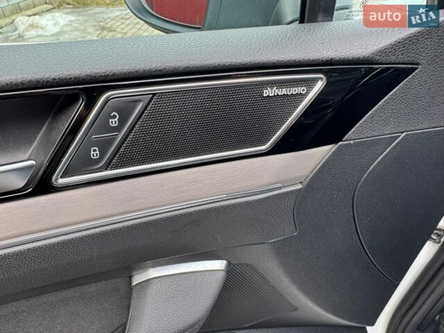 Білий Фольксваген Пассат, об'ємом двигуна 1.6 л та пробігом 290 тис. км за 15400 $, фото 12 на Automoto.ua