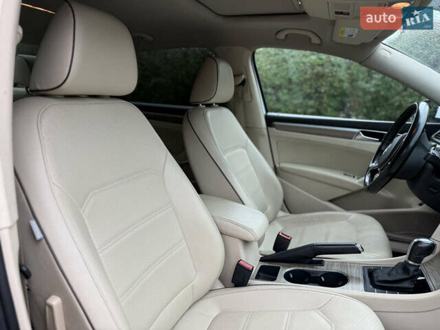 Белый Фольксваген Пассат, объемом двигателя 1.8 л и пробегом 233 тыс. км за 11900 $, фото 34 на Automoto.ua