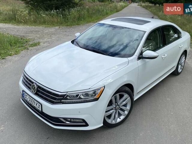 Білий Фольксваген Пассат, об'ємом двигуна 1.8 л та пробігом 118 тис. км за 15700 $, фото 5 на Automoto.ua