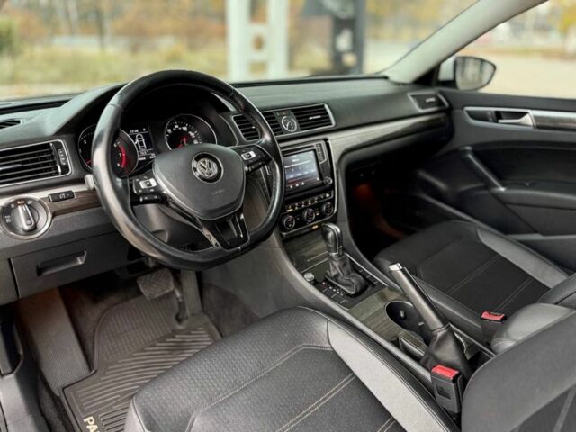 Белый Фольксваген Пассат, объемом двигателя 1.8 л и пробегом 165 тыс. км за 12199 $, фото 20 на Automoto.ua