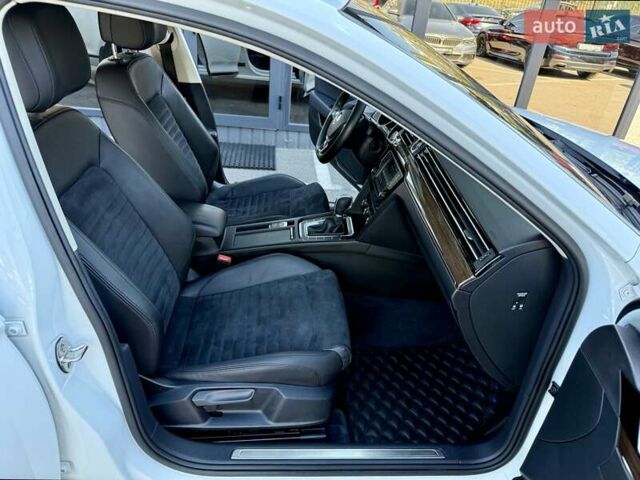 Білий Фольксваген Пассат, об'ємом двигуна 1.97 л та пробігом 174 тис. км за 21500 $, фото 43 на Automoto.ua