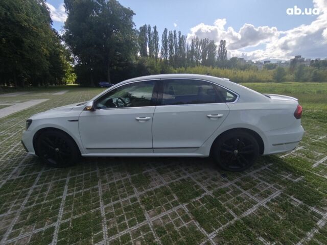 Белый Фольксваген Пассат, объемом двигателя 1.8 л и пробегом 80 тыс. км за 12000 $, фото 3 на Automoto.ua