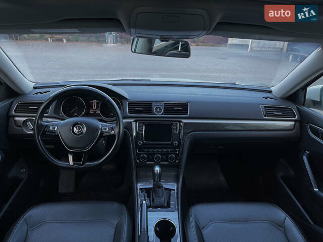 Белый Фольксваген Пассат, объемом двигателя 0 л и пробегом 38 тыс. км за 15600 $, фото 11 на Automoto.ua