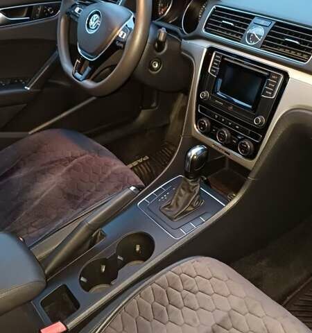 Белый Фольксваген Пассат, объемом двигателя 1.8 л и пробегом 148 тыс. км за 13300 $, фото 11 на Automoto.ua