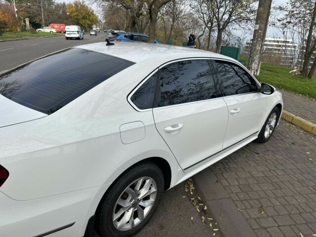 Белый Фольксваген Пассат, объемом двигателя 1.8 л и пробегом 107 тыс. км за 286 $, фото 2 на Automoto.ua