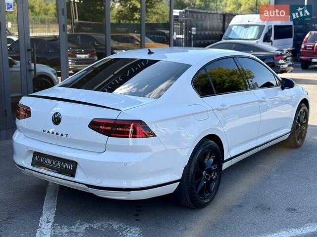 Білий Фольксваген Пассат, об'ємом двигуна 1.97 л та пробігом 174 тис. км за 21500 $, фото 6 на Automoto.ua