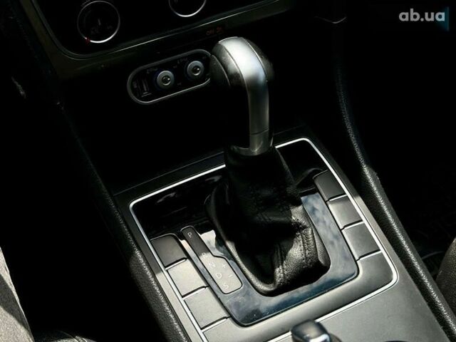 Белый Фольксваген Пассат, объемом двигателя 2 л и пробегом 125 тыс. км за 9500 $, фото 22 на Automoto.ua