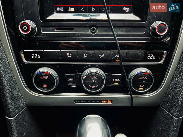 Білий Фольксваген Пассат, об'ємом двигуна 1.8 л та пробігом 214 тис. км за 11700 $, фото 14 на Automoto.ua