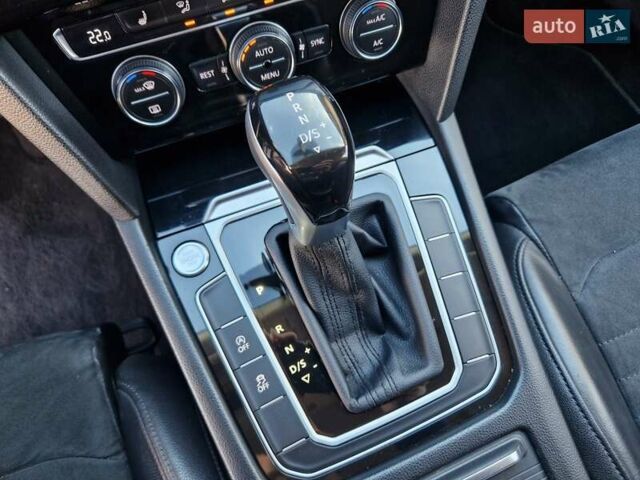 Белый Фольксваген Пассат, объемом двигателя 1.97 л и пробегом 307 тыс. км за 16999 $, фото 61 на Automoto.ua