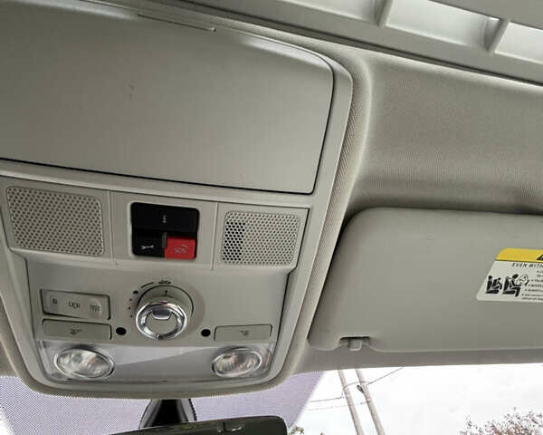 Белый Фольксваген Пассат, объемом двигателя 1.8 л и пробегом 174 тыс. км за 17300 $, фото 19 на Automoto.ua