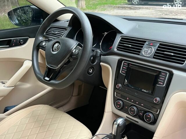 Білий Фольксваген Пассат, об'ємом двигуна 1.8 л та пробігом 162 тис. км за 12940 $, фото 28 на Automoto.ua