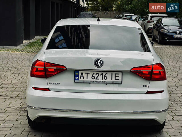 Білий Фольксваген Пассат, об'ємом двигуна 1.8 л та пробігом 214 тис. км за 11700 $, фото 4 на Automoto.ua