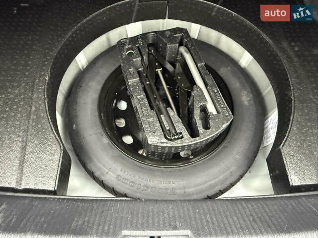 Белый Фольксваген Пассат, объемом двигателя 1.8 л и пробегом 147 тыс. км за 12399 $, фото 21 на Automoto.ua