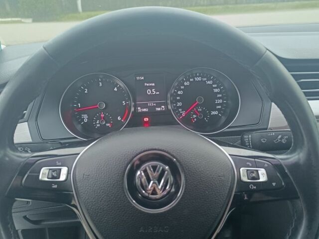 Білий Фольксваген Пассат, об'ємом двигуна 2 л та пробігом 223 тис. км за 16990 $, фото 9 на Automoto.ua