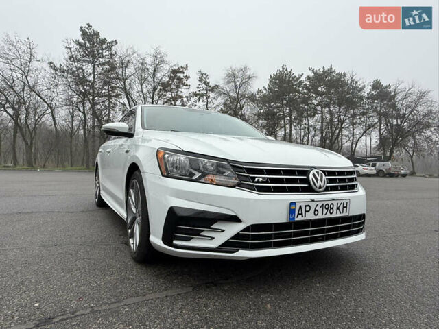 Білий Фольксваген Пассат, об'ємом двигуна 1.98 л та пробігом 135 тис. км за 16000 $, фото 2 на Automoto.ua