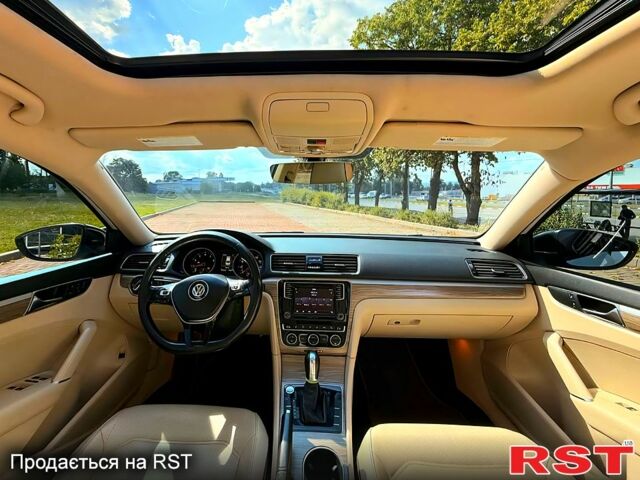 Белый Фольксваген Пассат, объемом двигателя 2 л и пробегом 192 тыс. км за 9999 $, фото 7 на Automoto.ua