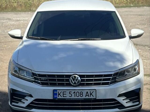 Белый Фольксваген Пассат, объемом двигателя 1.8 л и пробегом 109 тыс. км за 16500 $, фото 5 на Automoto.ua