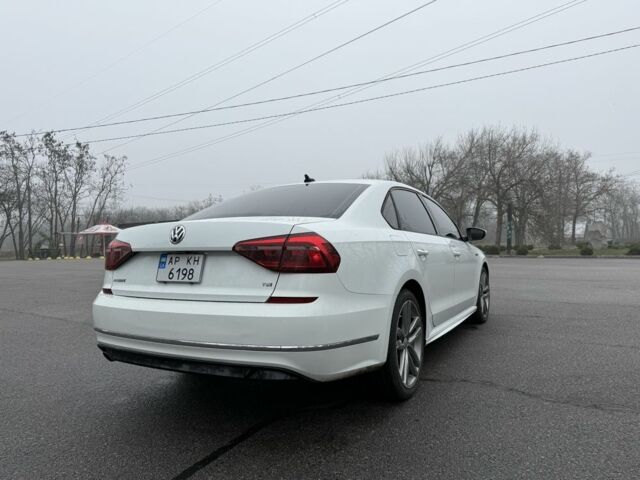 Білий Фольксваген Пассат, об'ємом двигуна 2 л та пробігом 135 тис. км за 15500 $, фото 4 на Automoto.ua