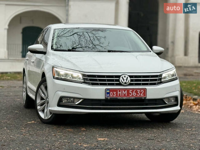 Белый Фольксваген Пассат, объемом двигателя 1.8 л и пробегом 150 тыс. км за 14600 $, фото 4 на Automoto.ua