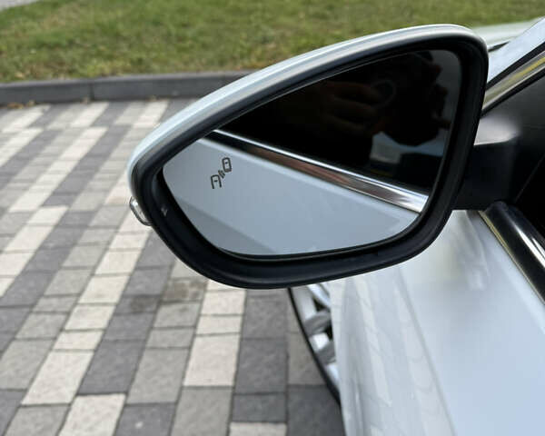 Фольксваген Пассат 2017 в Львове на Automoto.ua Белый Фольксваген Пассат, объемом двигателя 2 л и пробегом 88 тыс. км за 15900 $, фото 29 на Automoto.ua