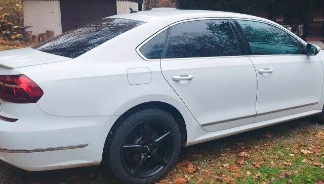 Білий Фольксваген Пассат, об'ємом двигуна 1.8 л та пробігом 140 тис. км за 8700 $, фото 9 на Automoto.ua