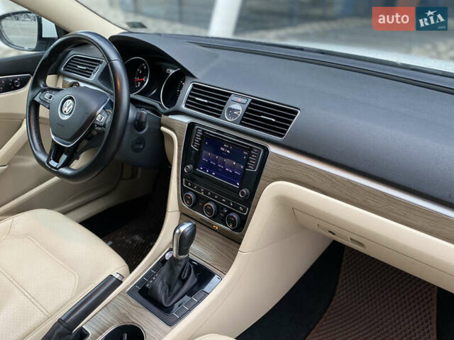 Белый Фольксваген Пассат, объемом двигателя 1.8 л и пробегом 198 тыс. км за 11950 $, фото 14 на Automoto.ua