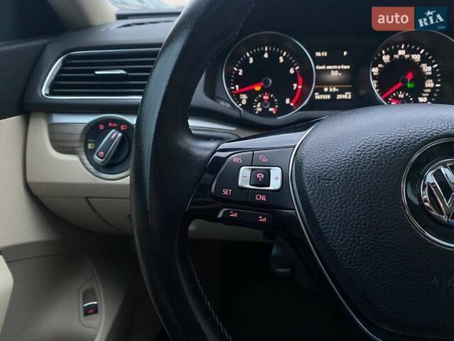 Белый Фольксваген Пассат, объемом двигателя 1.8 л и пробегом 167 тыс. км за 13990 $, фото 34 на Automoto.ua